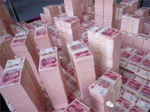 為什么大多數(shù)中國留學(xué)生選擇讀商科