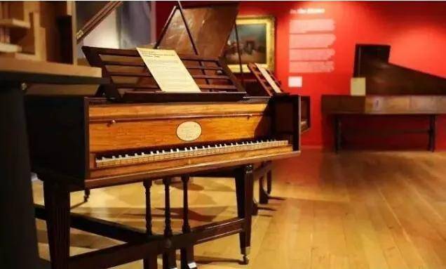 英國航空航天專業留學_英國 留學 醫藥專業 學費_音樂專業英國留學