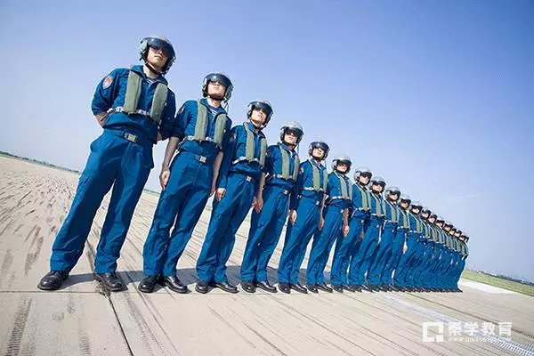 空軍航空大學錄取分數_中國人民解放軍空軍航空大學_空軍航空大學航空館
