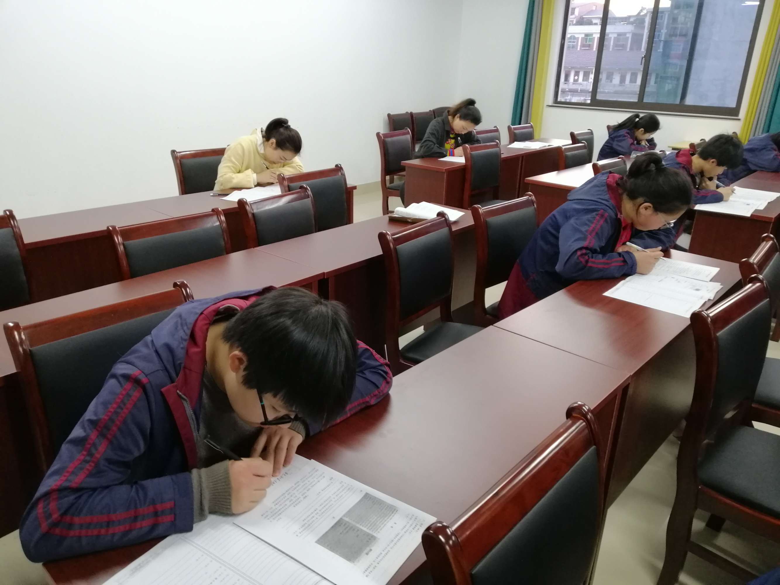 申請(qǐng)日本碩士留學(xué)條件_荷蘭留學(xué)碩士_日本碩士研究生留學(xué)