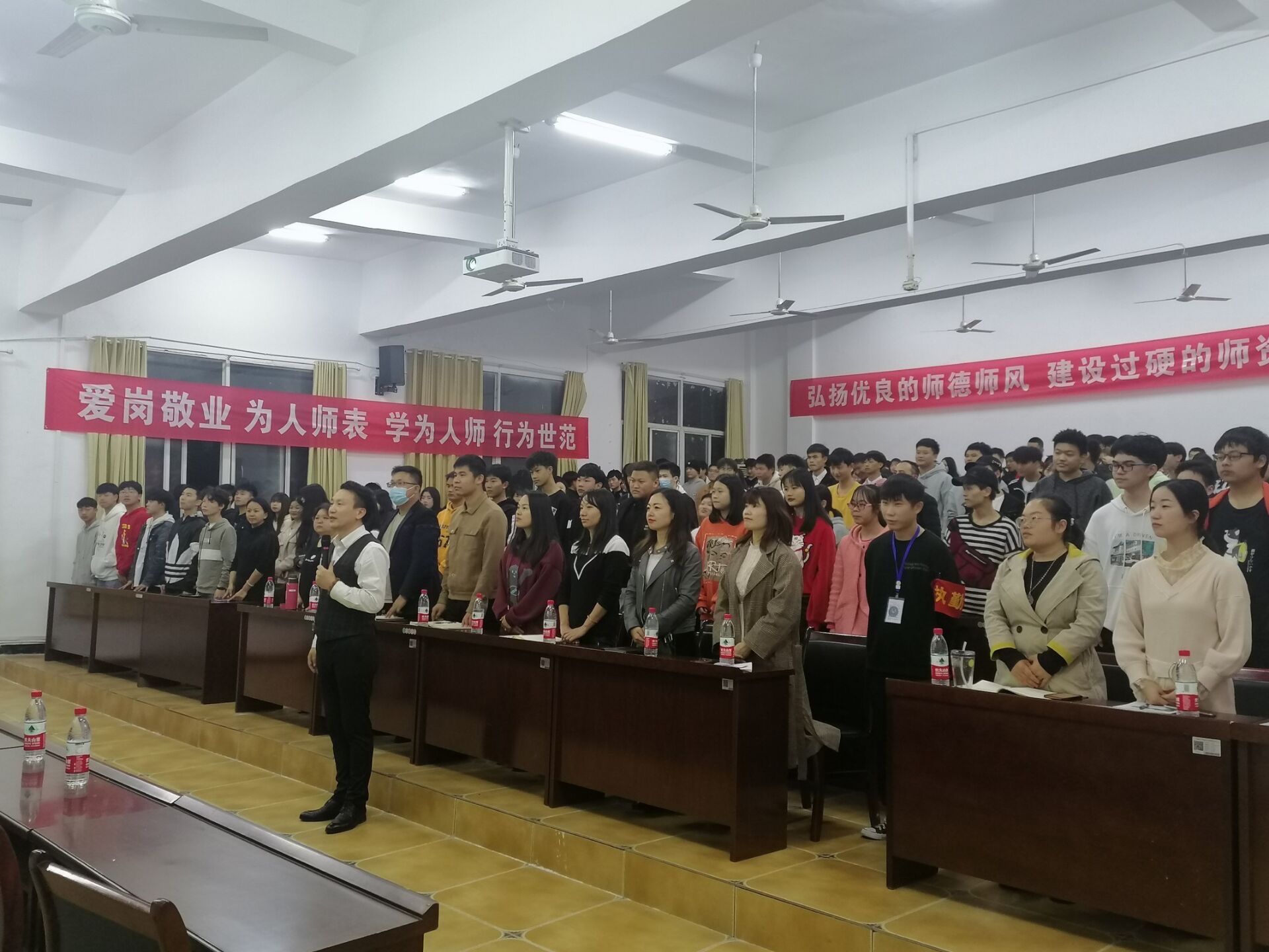 斗破蒼穹迦南學院虎珈_湖北孝感美珈職業學院_關于湖北中醫藥大學職業技術學院和湖北中醫藥大學