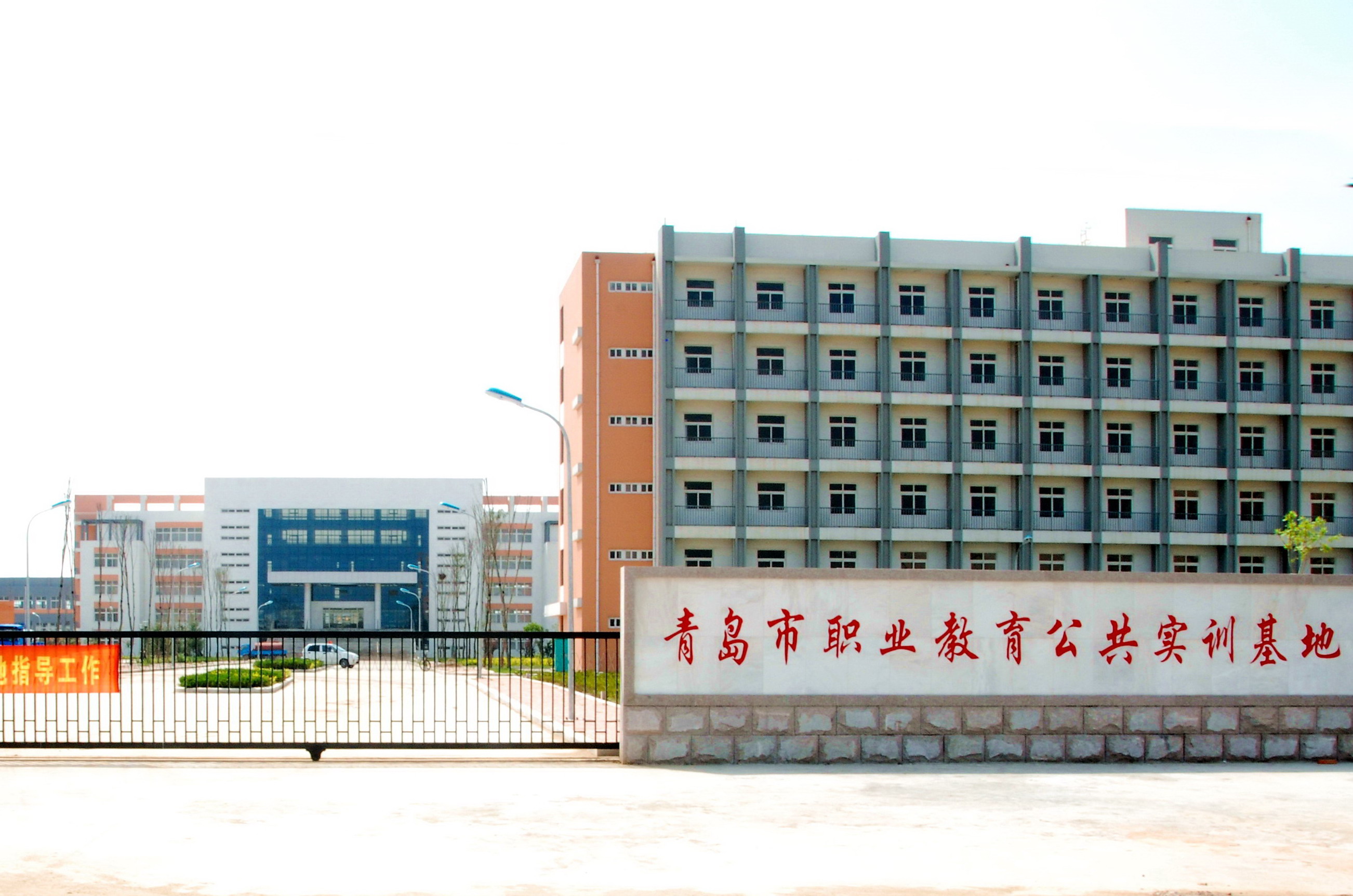 信陽職業(yè)技術學院航空技術與服務學院_日照海事學院公交汽車站_日照職業(yè)技術學院分數(shù)線