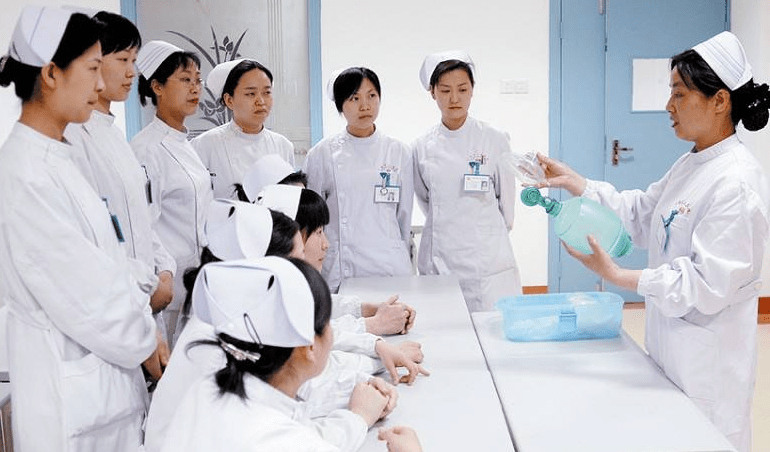 大專衛校是什么學校_河北邢臺職業技師學校是大專嗎_大專學校推薦