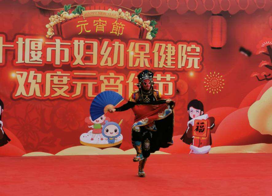 幼兒園元旦聯歡會主持詞_元旦聯歡會主持詞一人主持_幼兒元旦主持詞