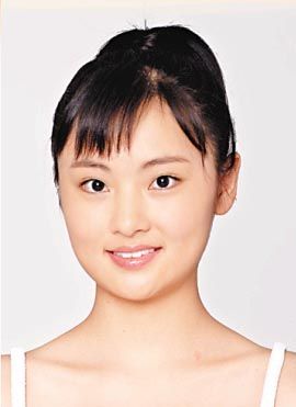 電影超人5個字答案很多人一個黑人抱著一個黑人_韓國為什么那么多黑人_韓國美女與黑人