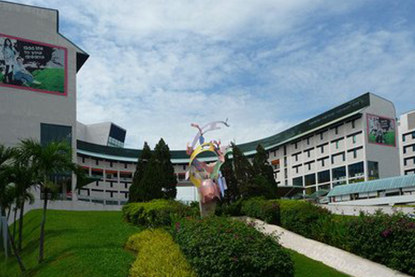 易三倉大學世界排名_易三倉大學廣告設(shè)計_易三倉大學世界排名