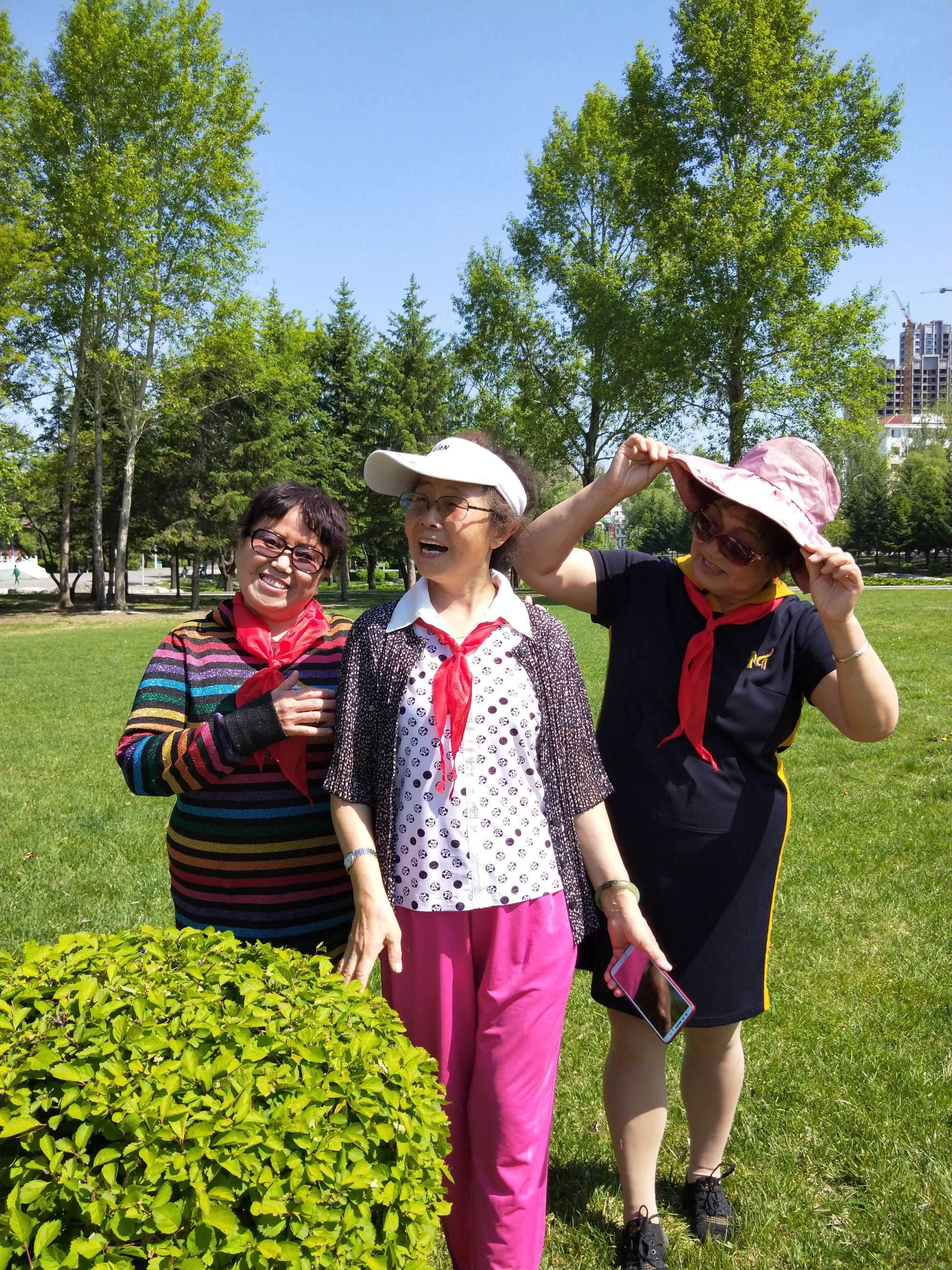 初中作文童年趣事_童年和伙伴的趣事作文_趣事童年 四年級作文