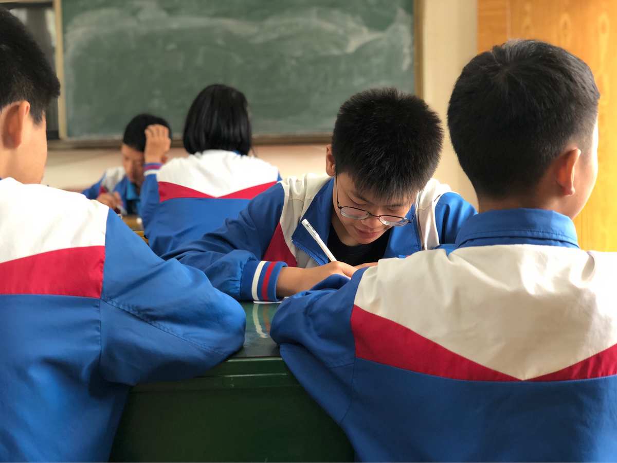 一位母親與家長會_加30位單親母親自述_文登家長網校天福實驗小學母親-家風的踐行者