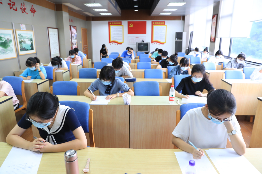 阿拉巴馬大學漢茨維爾分校2014托福最低分數(shù)要求_2023美國大學托福分數(shù)線最新要求_美國研究生托福要求