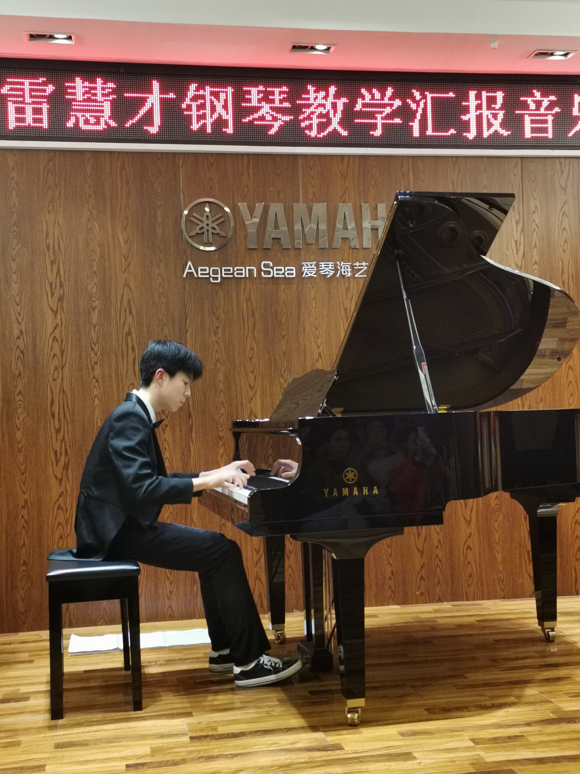 濱州飛行學院飛行學院排名_蒙牛酸酸乳音樂夢想學院_韓國音樂學院排名