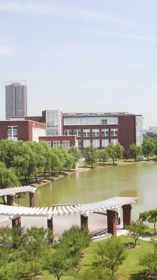 加拿大 曼省 留學(xué) 移民_江蘇省南師大留學(xué)服務(wù)中心_加拿大曼省留學(xué)省提名移民政策