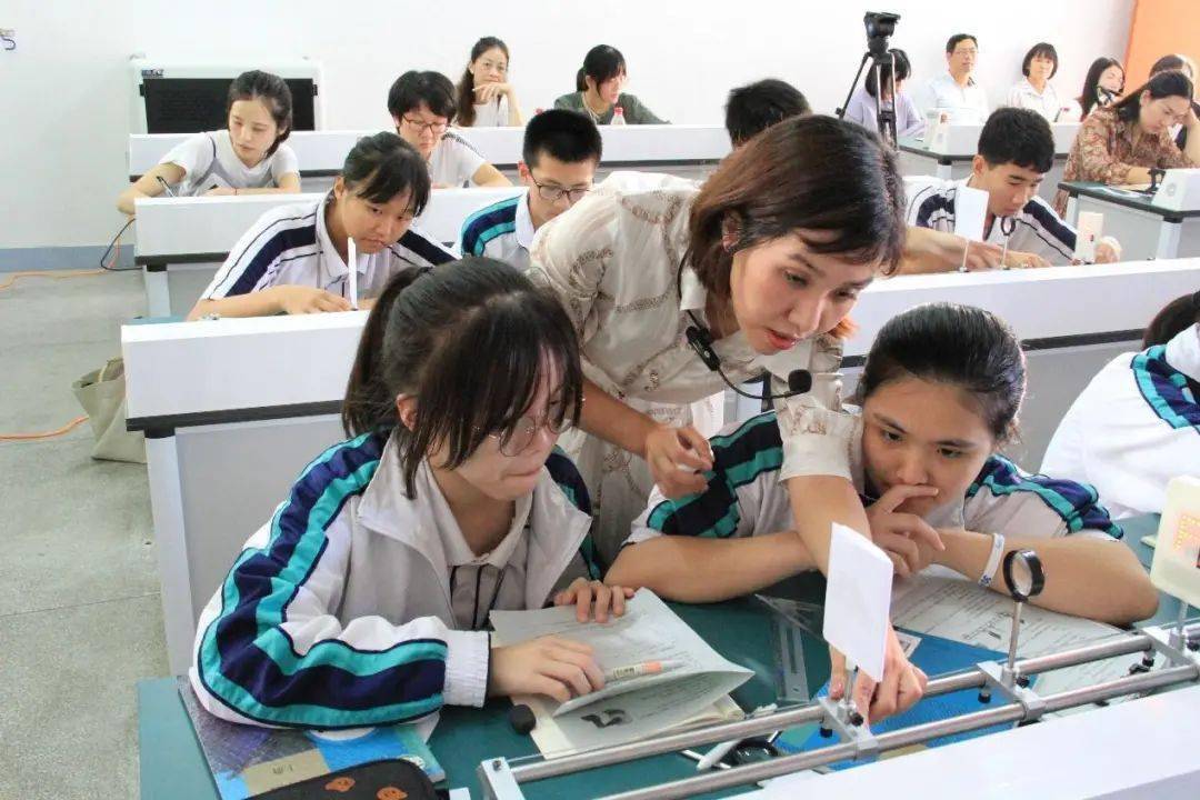 城西國(guó)際大學(xué)與羽衣國(guó)際大學(xué)哪個(gè)學(xué)校設(shè)施好_加拿大國(guó)際東西方大學(xué)_加拿大多倫多有哪些大學(xué)