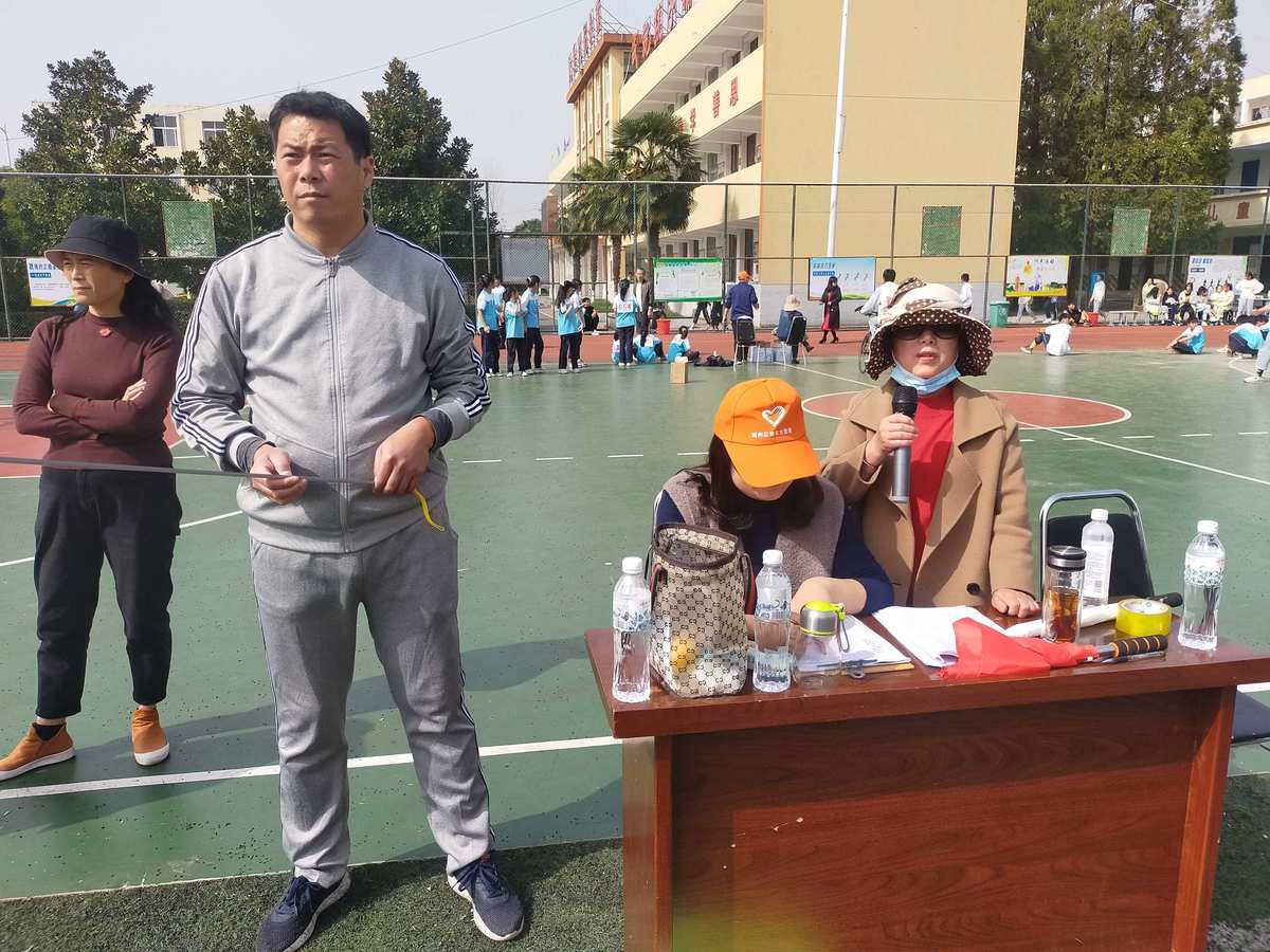 開幕式的主持詞_趣味運動會開幕詞_畫展開幕主持詞流程