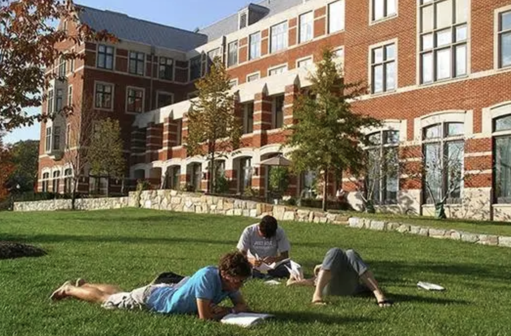 哈佛大學留學_留學波爾頓大學_日本哪一所大學是亞洲的哈佛