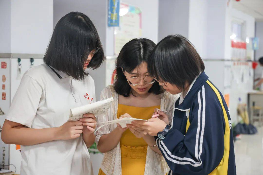教科版小學(xué)一年級語文上冊識字二常見的姓優(yōu)質(zhì)課視頻_上海教科院實驗小學(xué)_教科版小學(xué)六年級科學(xué)教案