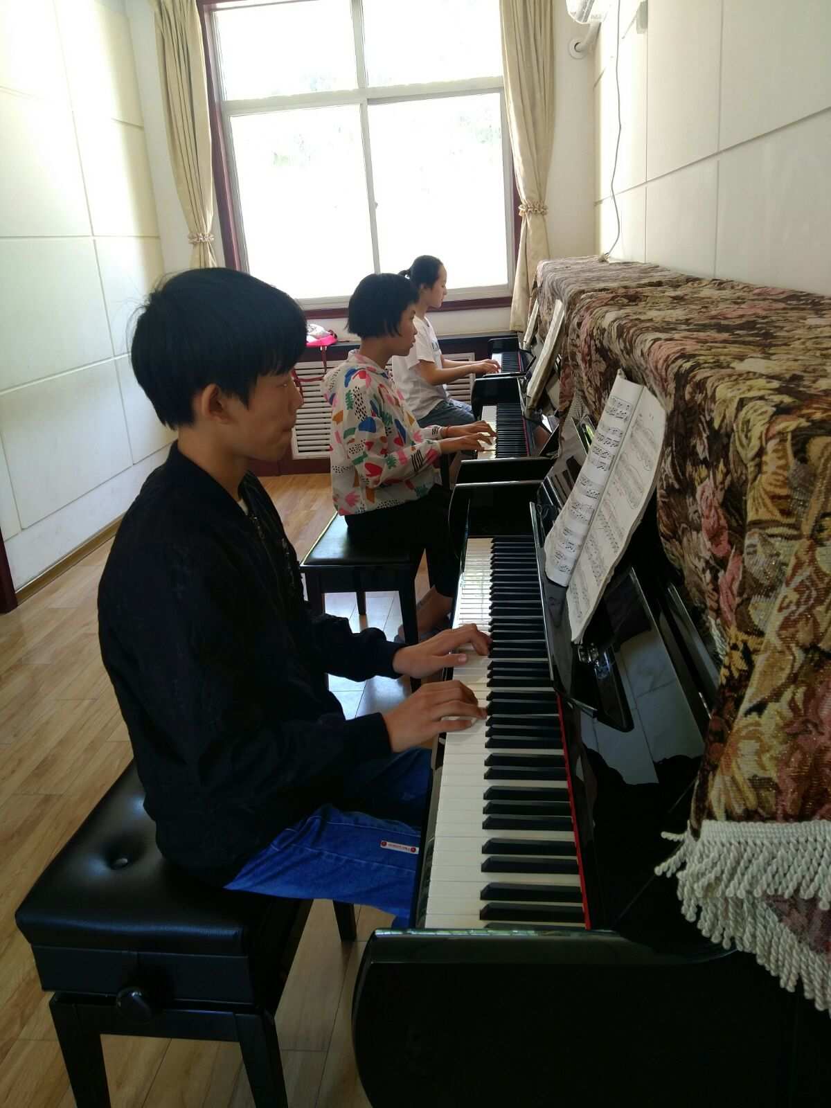 洛杉磯音樂學(xué)院國內(nèi)承認(rèn)嗎_洛杉磯音樂學(xué)院_洛杉磯學(xué)院音樂專業(yè)排名