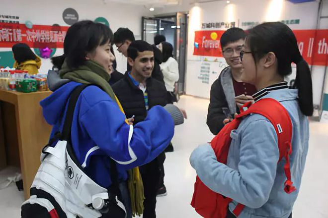 2023哈佛大學簡介最新要求_風雨哈佛路的英語簡介_哈佛大學的入學要求