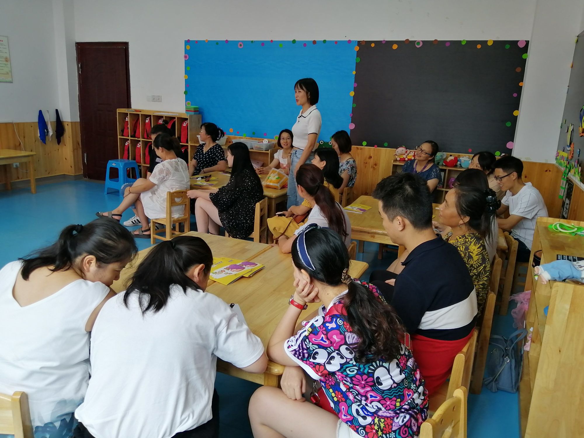 中班下學期工作計劃_中班學期計劃工作重點_中班學期工作計劃下學期