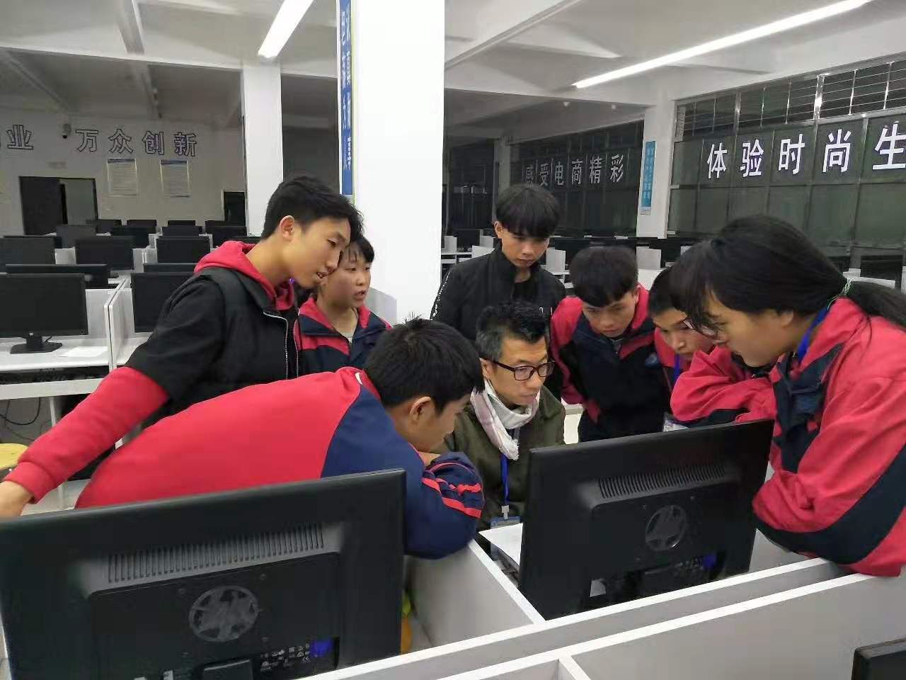 石河子職業技術學校_石河子職業技術學校_石河子職業技術學校