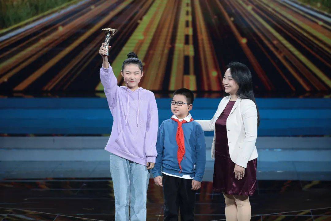尋找最美孝心少年作文_尋找最美孝心少年作文_尋找最美孝心少年作文300