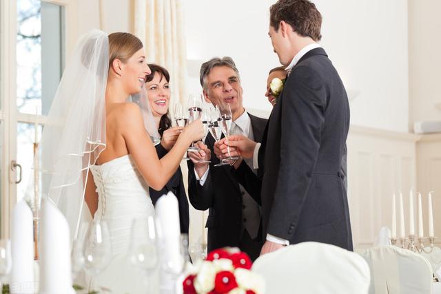 愛爾蘭結(jié)婚儀式_愛爾蘭結(jié)婚的地方叫什么_在愛爾蘭結(jié)婚