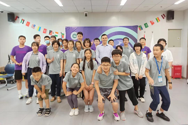 英國留學(xué)生包機回國費用公布_回英國留學(xué)包機截止時間_英國留學(xué)生再次要求包機回國