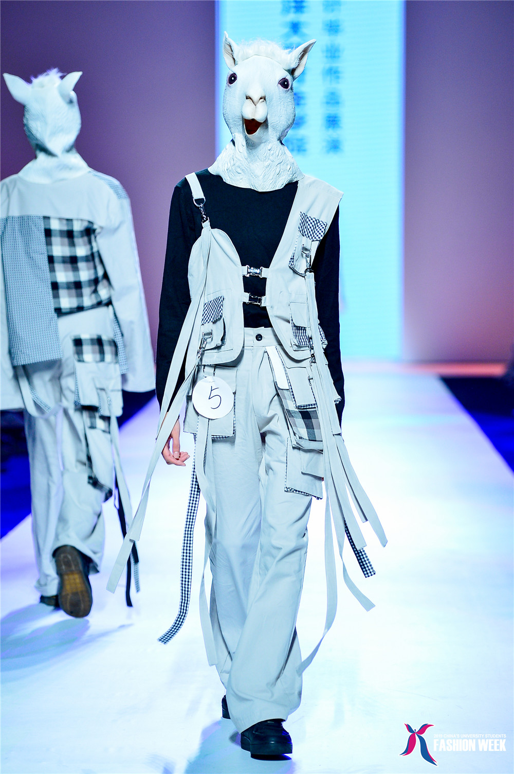 服裝設計的作品集_服裝設計作品集機構排名_服裝設計專業作品集制作方法