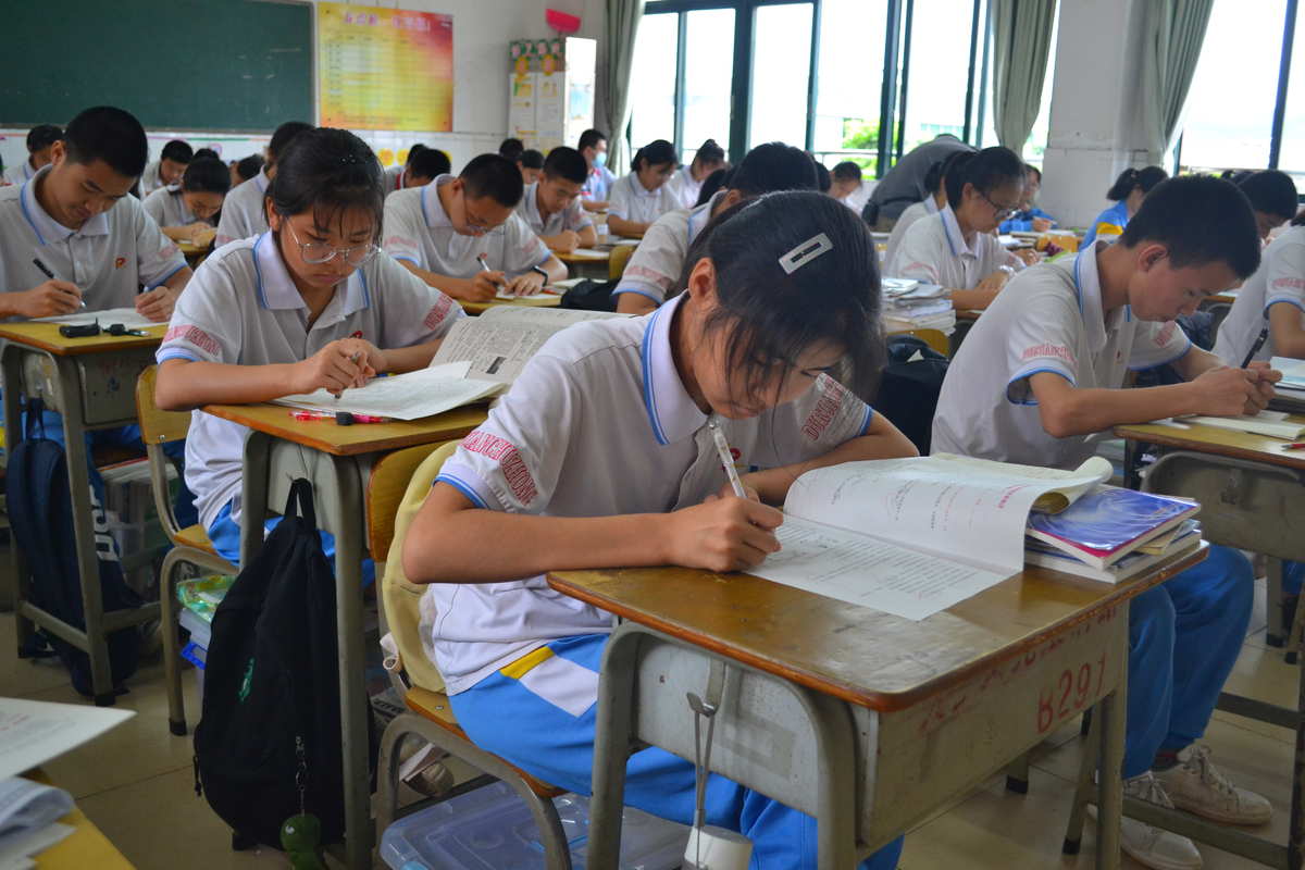 全年寄宿封閉式學校_封閉式寄宿學校招生_封閉寄宿制學校