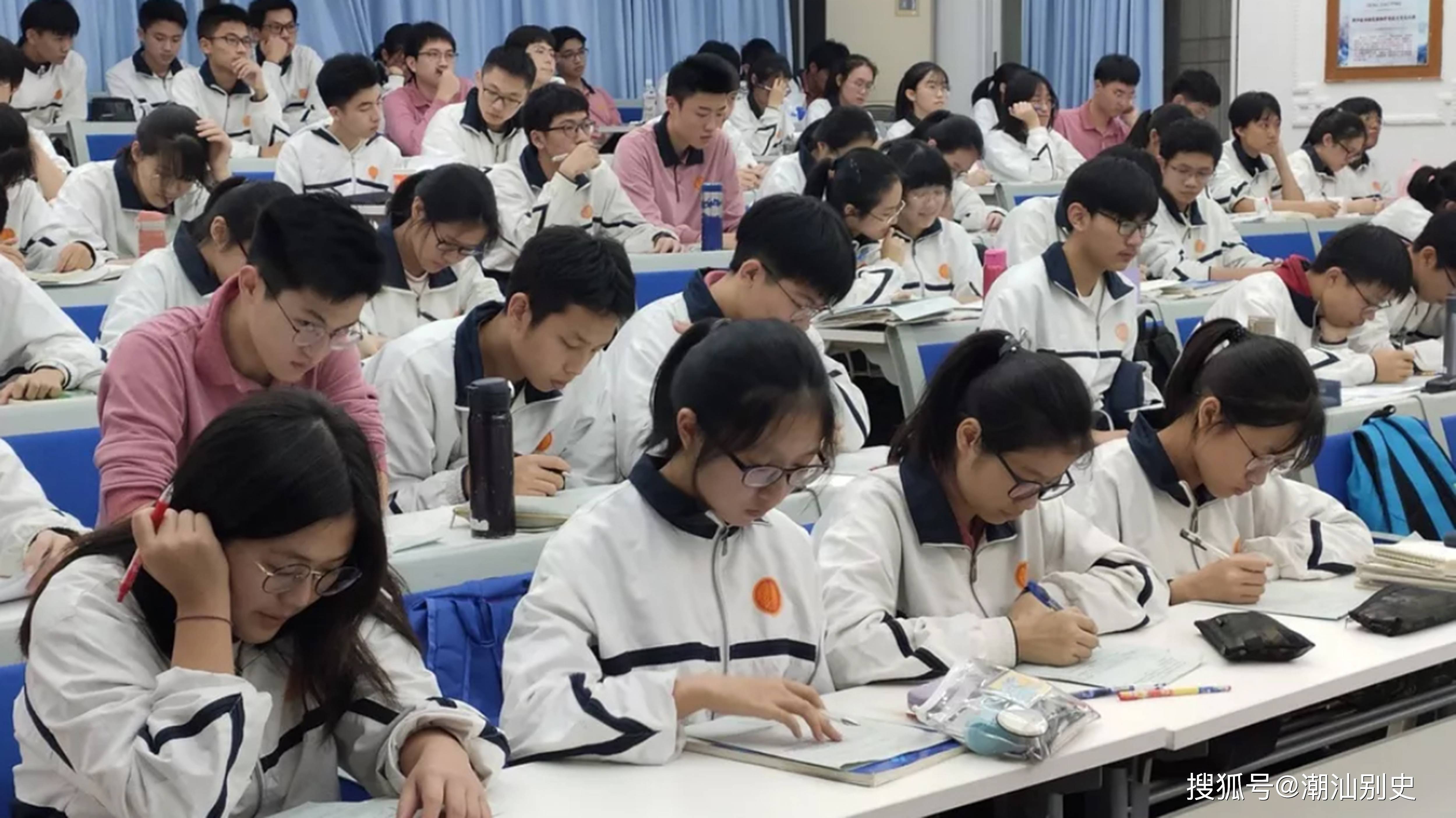 高考陜西2023人數_2012陜西高考_高考陜西2022分數線