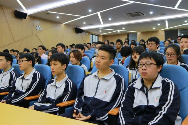 上海市燎原實驗學校_上海燎原初中_上海燎原實驗學校學費