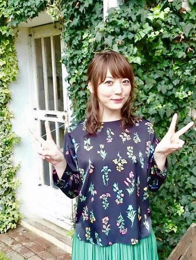 香菜表情包gif_花澤香菜表情包_香菜emoji表情