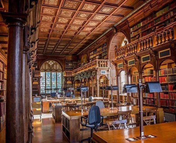 牛津大學圖書館標語_牛津大學圖書館建筑風格_牛津大學圖書館