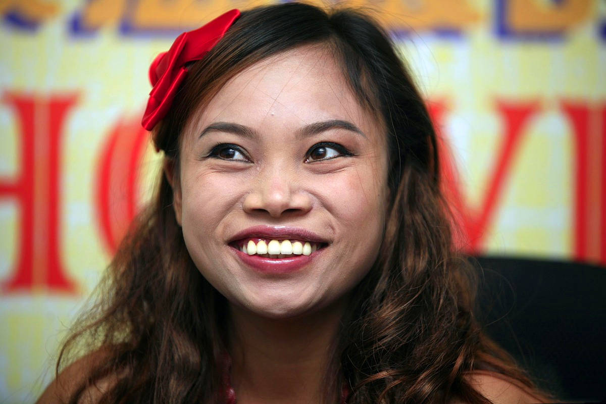 鳳姐在美國干什么_鳳姐在美國的日子過得不錯_鳳姐如何去的美國