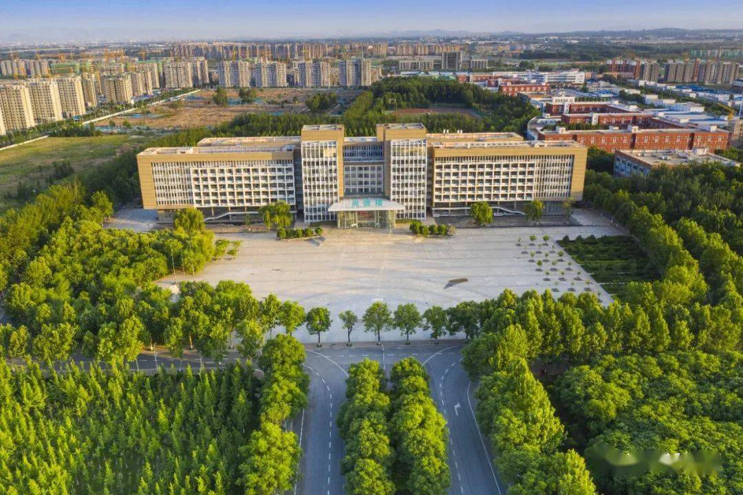 臨沂職業技術學院_臨沂職業技術學校_鐵路學院技術職工學院