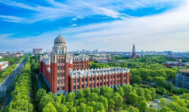 武漢理工華夏學院?；╛武漢華夏理工學院學費_武漢理工華夏學院住宿