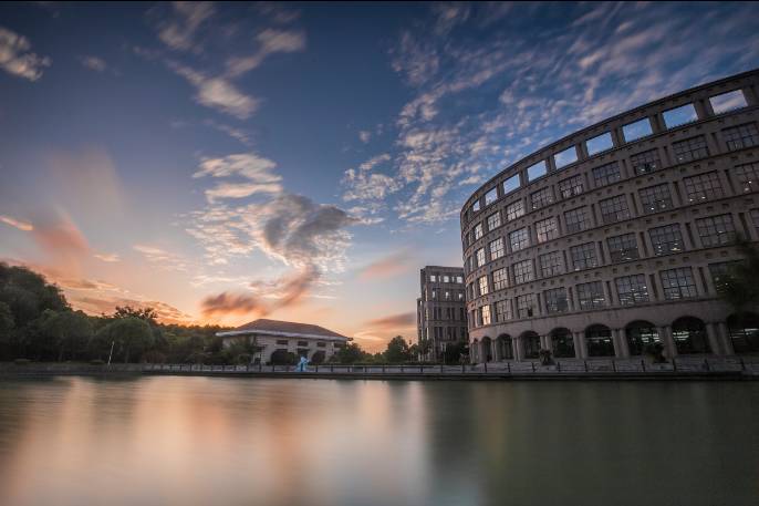 武漢理工華夏學院?；╛武漢華夏理工學院學費_武漢理工華夏學院住宿