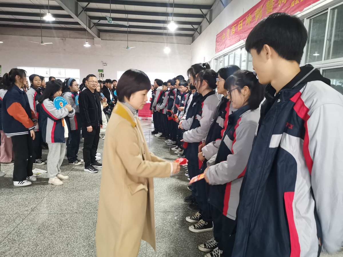 密歇根州立大學托福要求_新加坡大學托福要求_新加坡是雅思還是托福