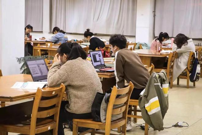 四級英語考試分值分布_英語分數分布_英語題型分數