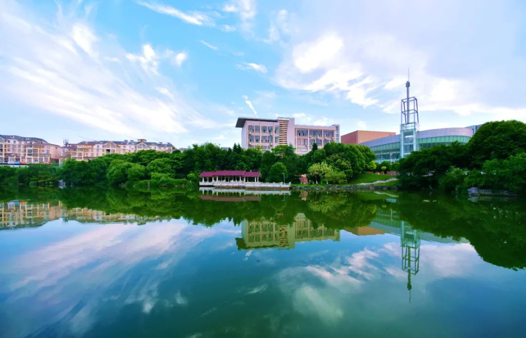 山南實(shí)驗(yàn)中學(xué)學(xué)區(qū)房有哪些_南山區(qū)實(shí)驗(yàn)學(xué)校_山南實(shí)驗(yàn)中學(xué)有多少個(gè)班