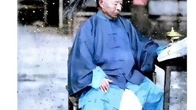 太師椅最早使用于哪個(gè)朝代_太師椅最早始于_太師椅最早使用于什么年代