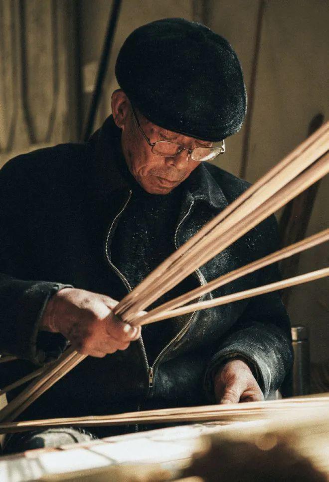 三峽大學(xué)逸夫樓頂門_三峽大學(xué)逸夫樓門視頻_三峽大學(xué)逸夫樓事件