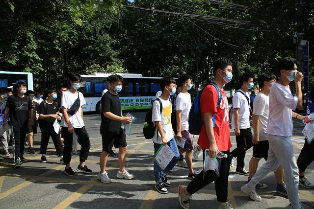 醫學院本科有什么專業_三本醫學院有哪些_醫學院本科要讀幾年