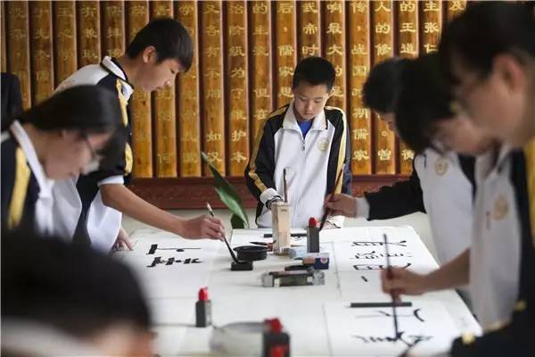 青島格蘭德小學(xué)事件_青島格蘭德學(xué)校_青島格蘭德國際學(xué)校招生