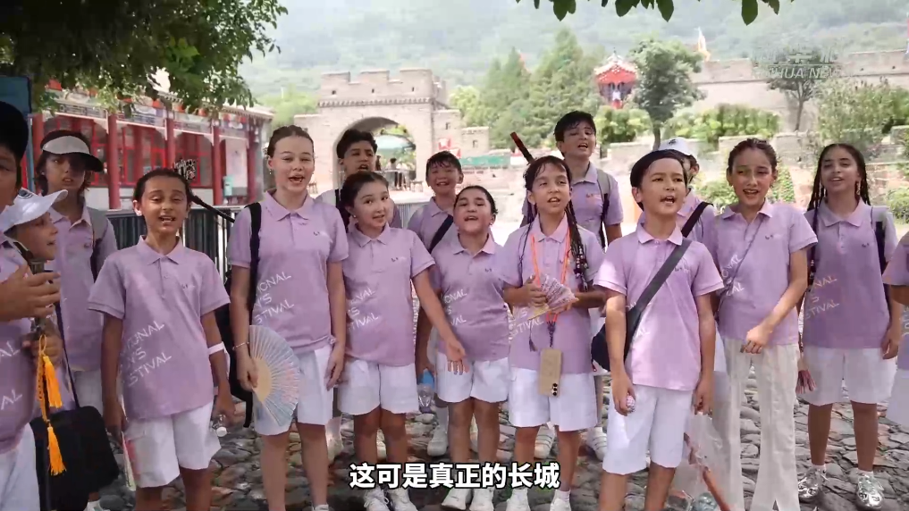 世界著名服裝設計師_服裝著名設計師中國_著名服裝設計師介紹