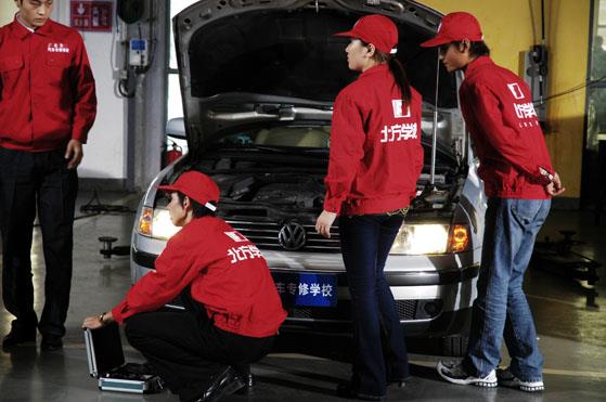 找汽修學校_找維修汽車學校_汽修學校出來有用嗎