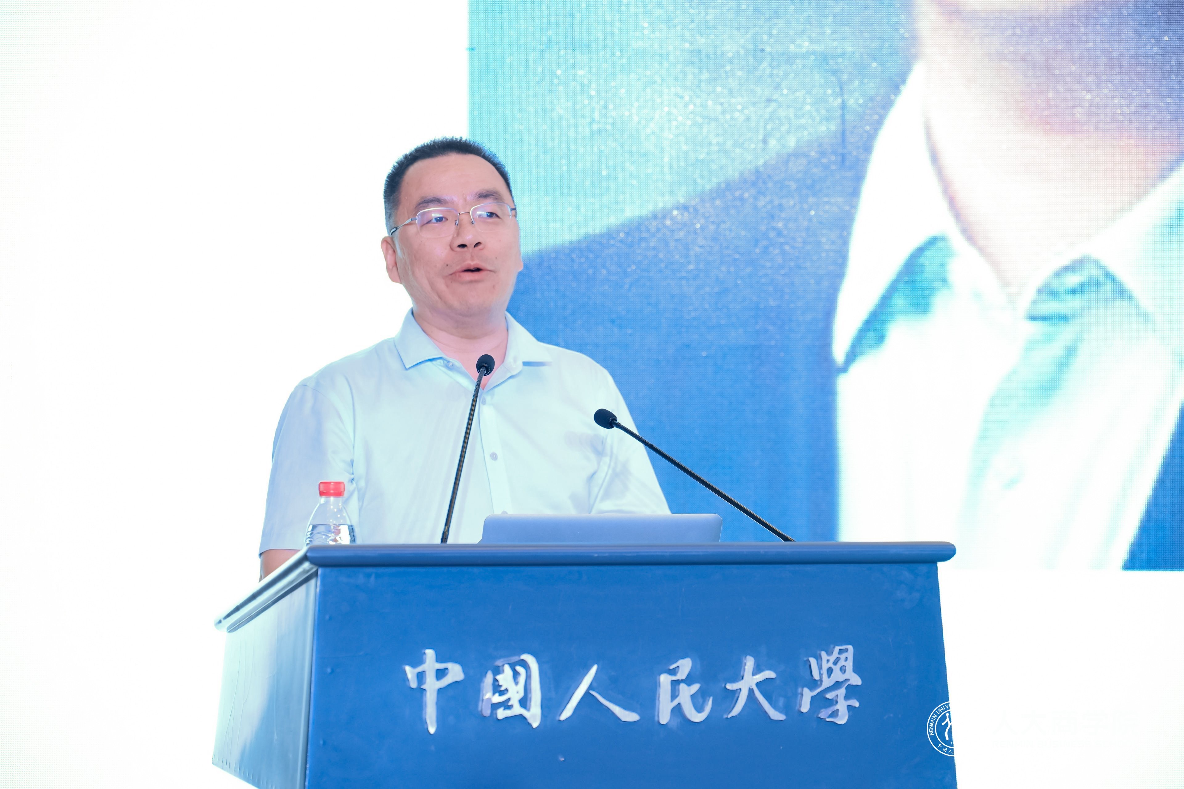 新聞人民大學(xué)學(xué)中國史嗎_中國人民大學(xué)新聞學(xué)_中國人民大學(xué)新聞學(xué)院知名校友