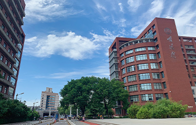 中國人民大學(xué)新聞學(xué)院知名校友_中國人民大學(xué)新聞學(xué)_新聞人民大學(xué)學(xué)中國史嗎