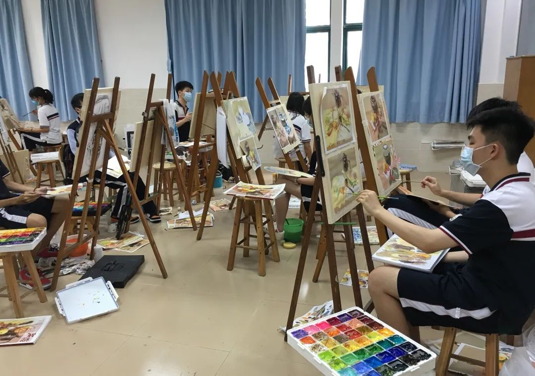 上海世外小學學費_上海世外小學一年費用_上海世外小學學費