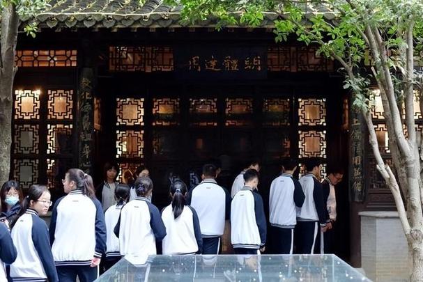 佩頓什么水平_佩頓中學_佩頓高中