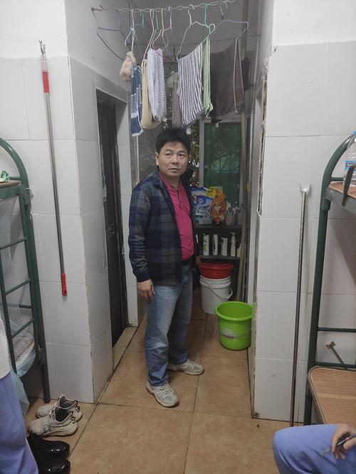廣西靈山中學吧_廣西靈山中學占地面積_廣西靈山中學校訓